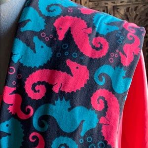 LuLaRoe Pants - Lularoe seahorse outfit LuLaRoe Pants - Lularoe seahorse outfit